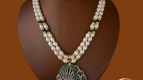 Pearl Necklace (Stone Pendant)