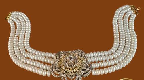 Best Quality Pearl Choker Necklace with White Stone