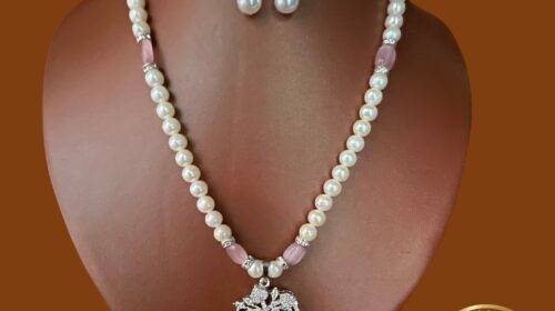 Single Row Pearl Pendant With Pink Onyx Stone