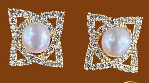 Pearl & Stone Earring