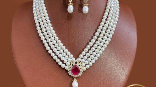 Beautiful pearl jewellery set - 4 line necklace set