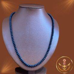 Round pearl necklace