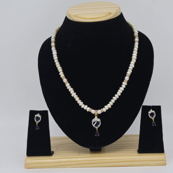 Alternative view of Single Line Pearl Necklace Set