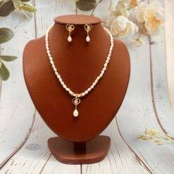 Oval Pearls Necklace Set