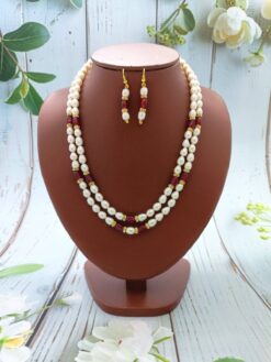 Simple Pearl Necklace Set