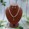 Pendant pearl necklace