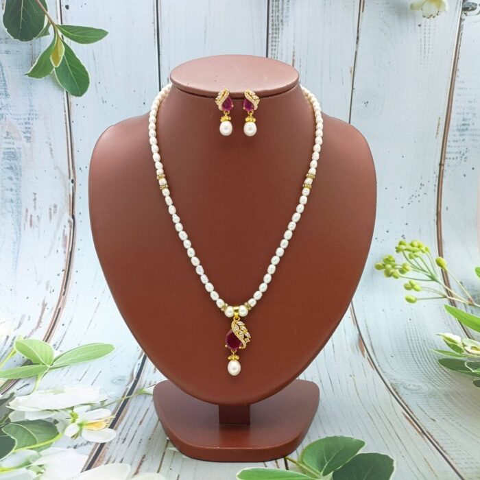 Single Line Pearl Necklace Set II