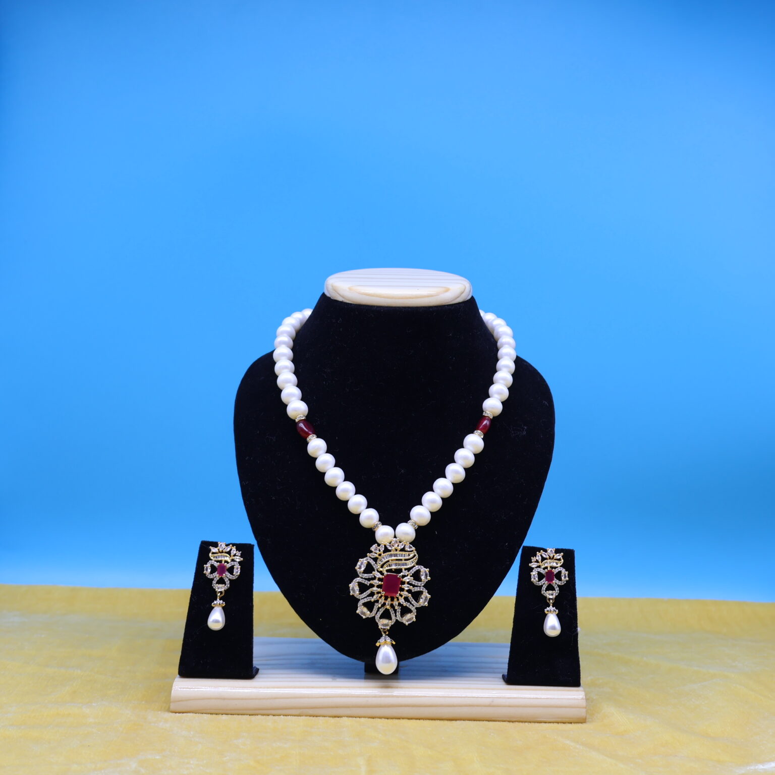 Ruby Pendant Pearl Necklace Set - Image 2