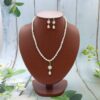 Pendant pearl necklace