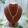 Pendant pearl necklace