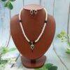 Pendant pearl necklace