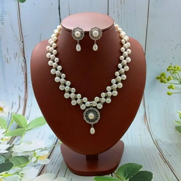 Zig-Zag Button Pearl Necklace | Laxminarayan Pearls