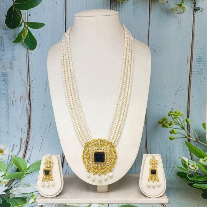 Pearls traditional necklaces