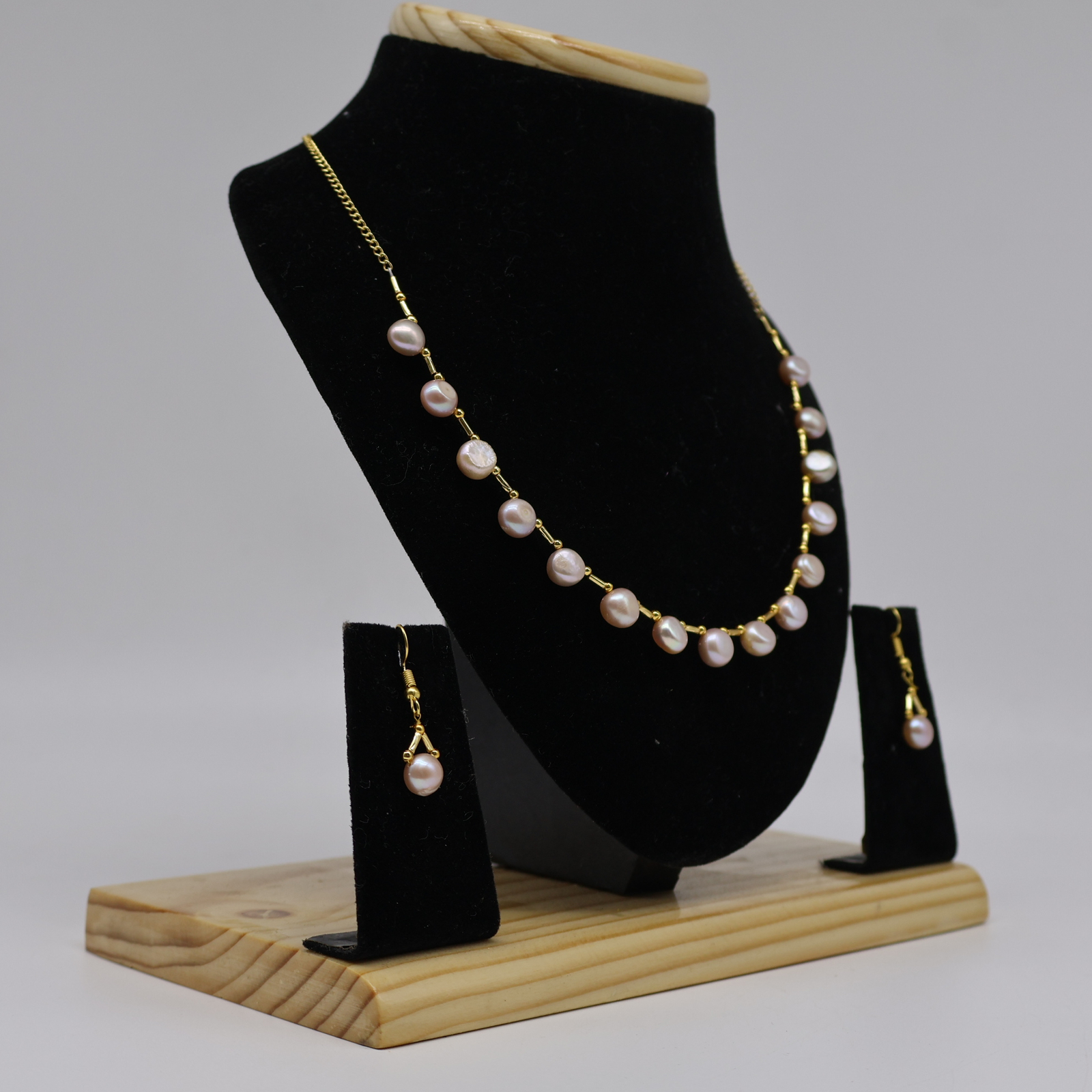 Button Pearl Necklace set - Image 3