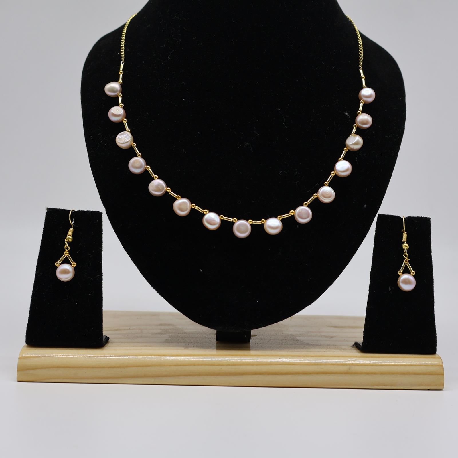 Button Pearl Necklace set - Image 4