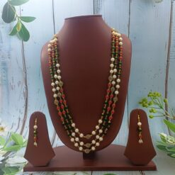 Pearl beaded necklace