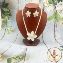 Beautiful flower pearls necklace | Laxminarayan pearls