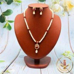 Pearls Necklace Set