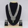 Pendant pearl necklace set
