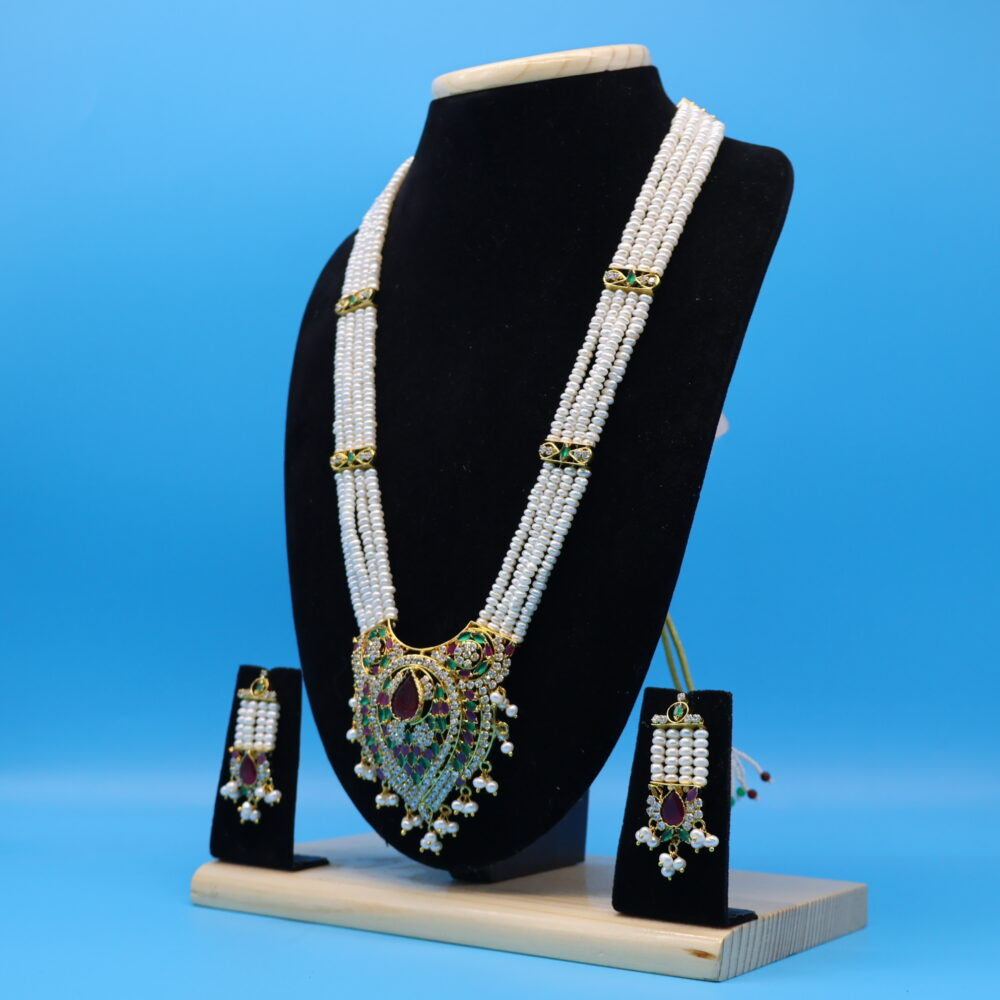 Multi Colour Pendant Rani Haar