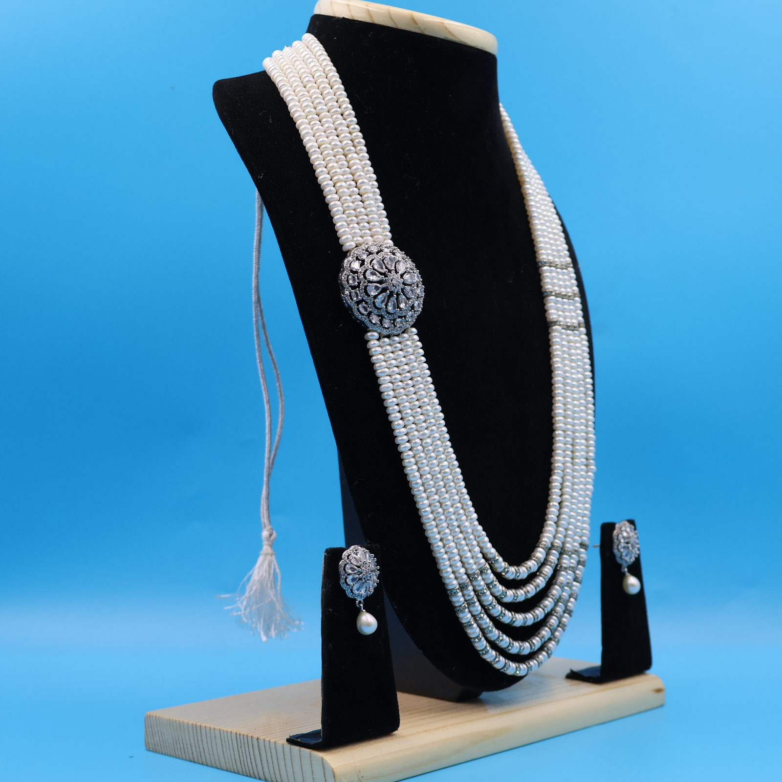 Real Natural Hyderabadi Pearl Side Brooch - Image 4