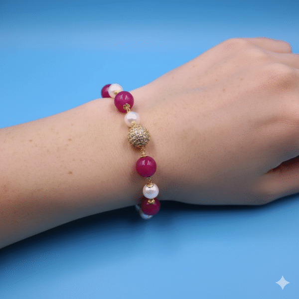 Nakshi Oval Pearl Bracelet