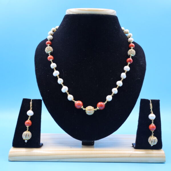 Alternative view of Ruby Nakshi Bal Pearl Taar Mala