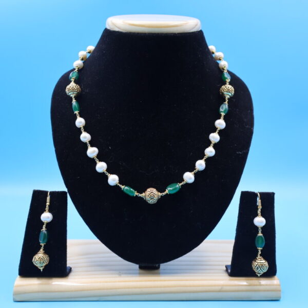 Alternative view of Emerald Nakshi Ball Pearl Taar Mala