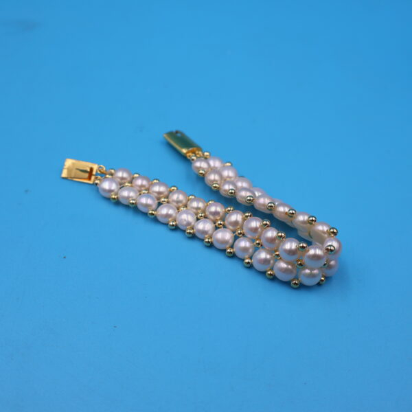 Alternative view of Button Pearl Bracelet