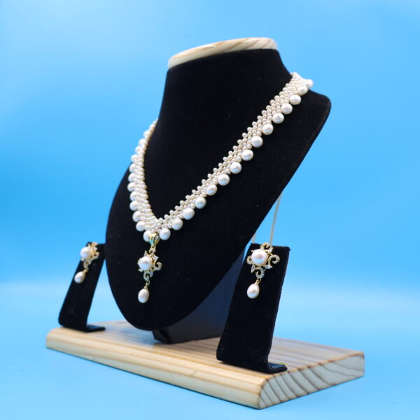 Alternative view of Pendent Jali Pearl Necklace