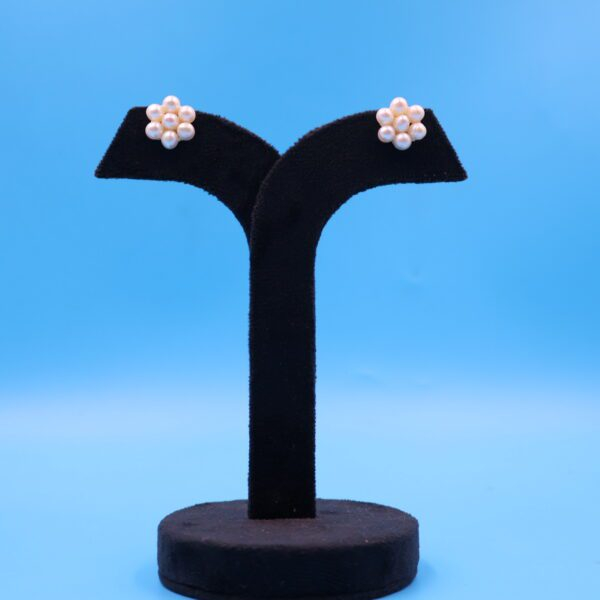 Alternative view of Real Pearl Seven Moti Tops