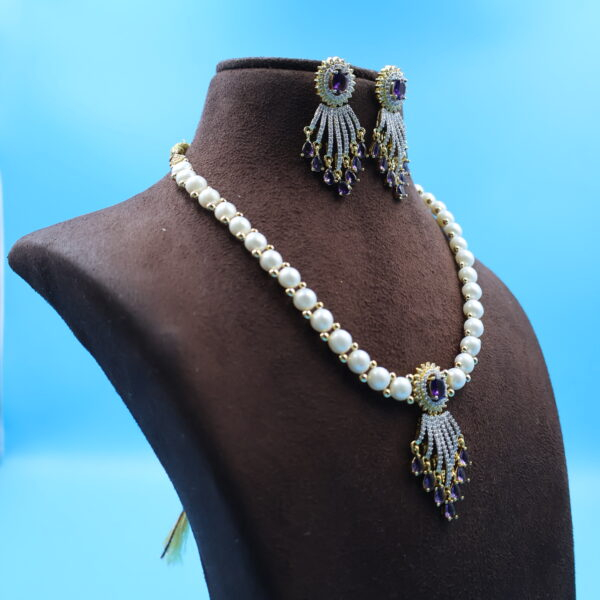 Alternative view of Pendant Button Pearl Necklace
