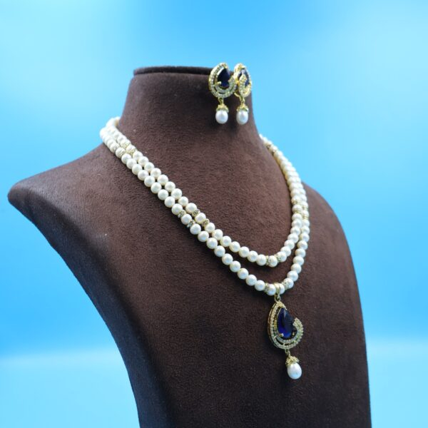 Blue Sapphire New design Pendant Pearl Necklace