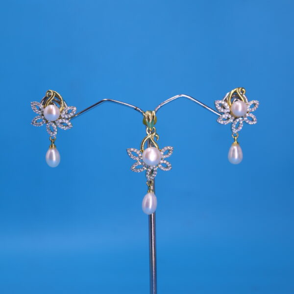 Alternative view of Pendant Earrings Set