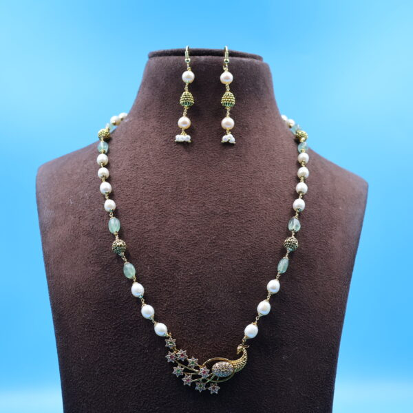 Alternative view of Peacock Pendant Pearl Taar mala
