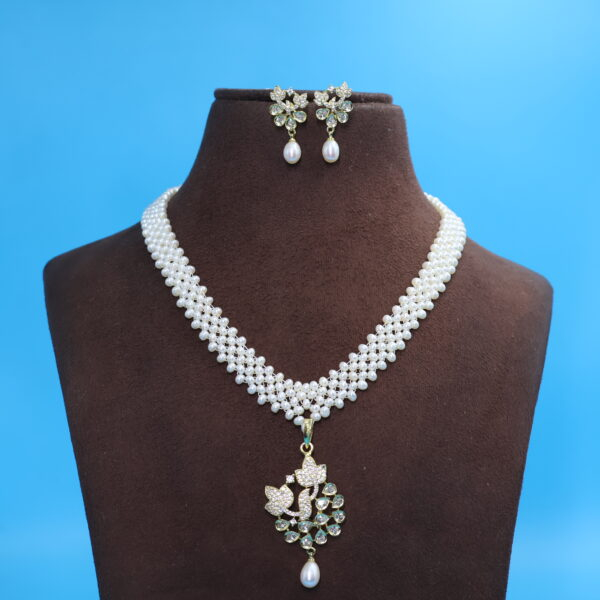Alternative view of CZ Pendant Pearl necklace Jali Set