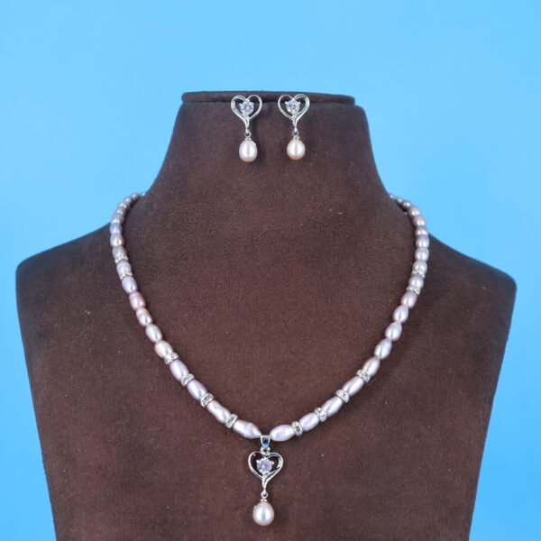 Alternative view of AD Pendant Pearl Necklace Sets