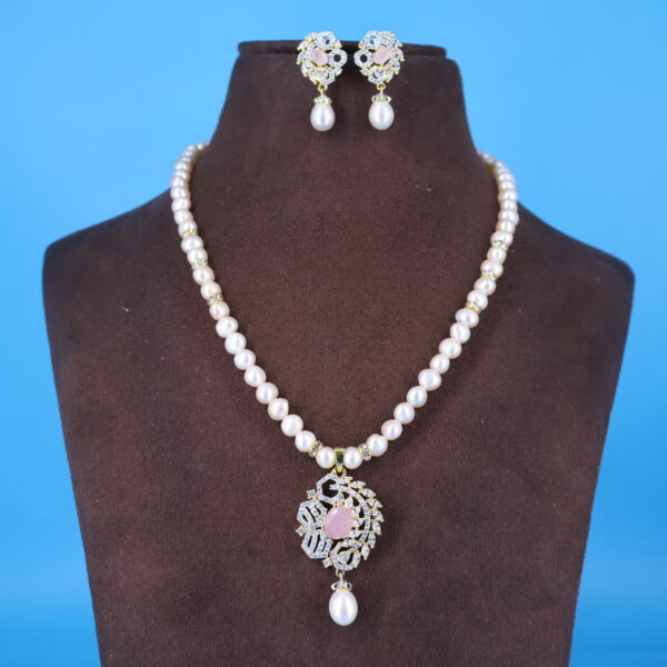 Alternative view of Royal Pendant Pearl Necklace