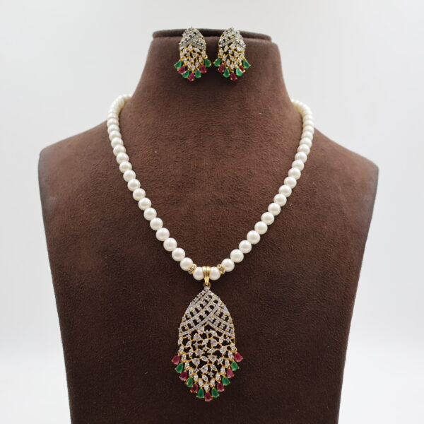 Alternative view of CZ Single layer Pendant Pearl Necklaces