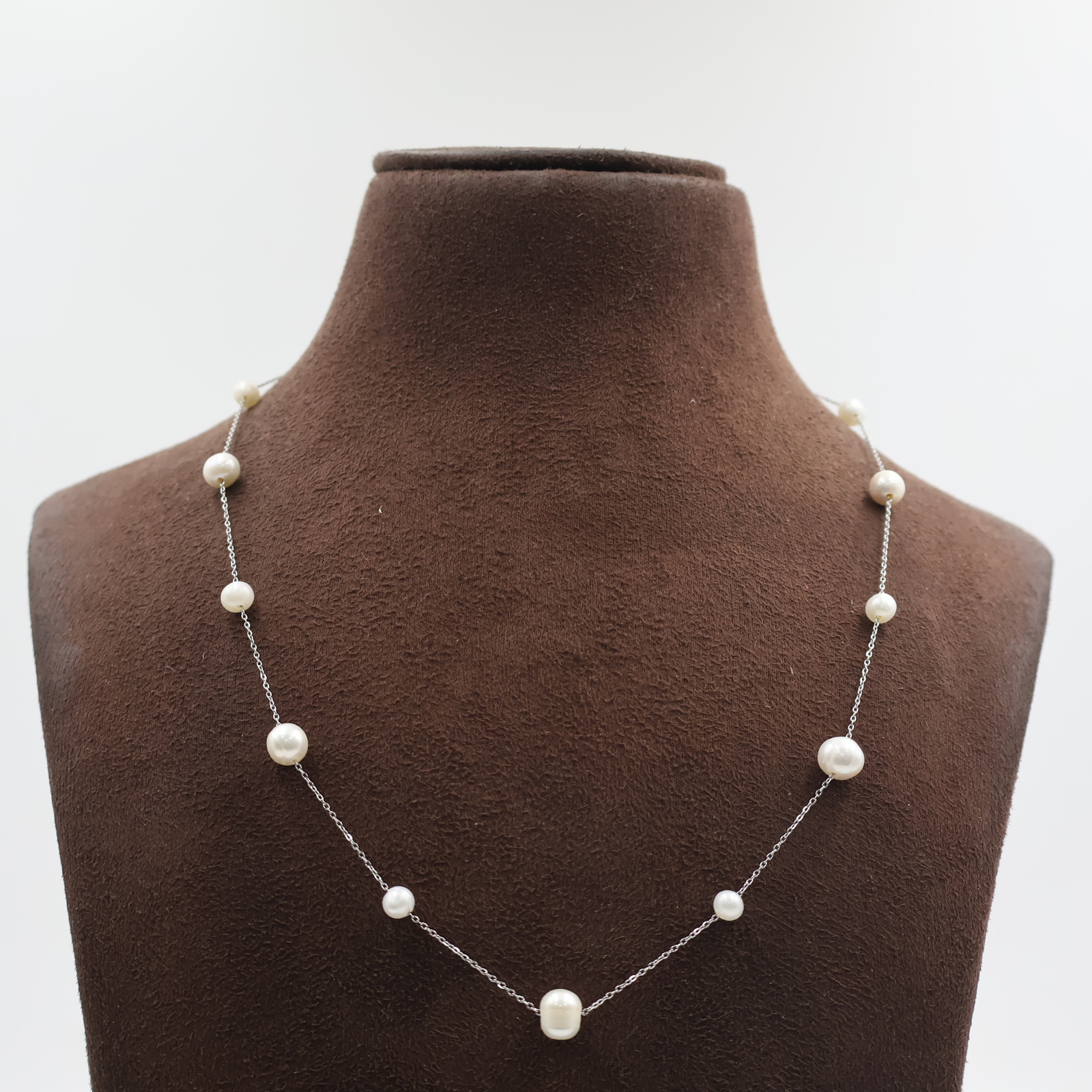 Classic White Pearl Silver Necklace - Image 2
