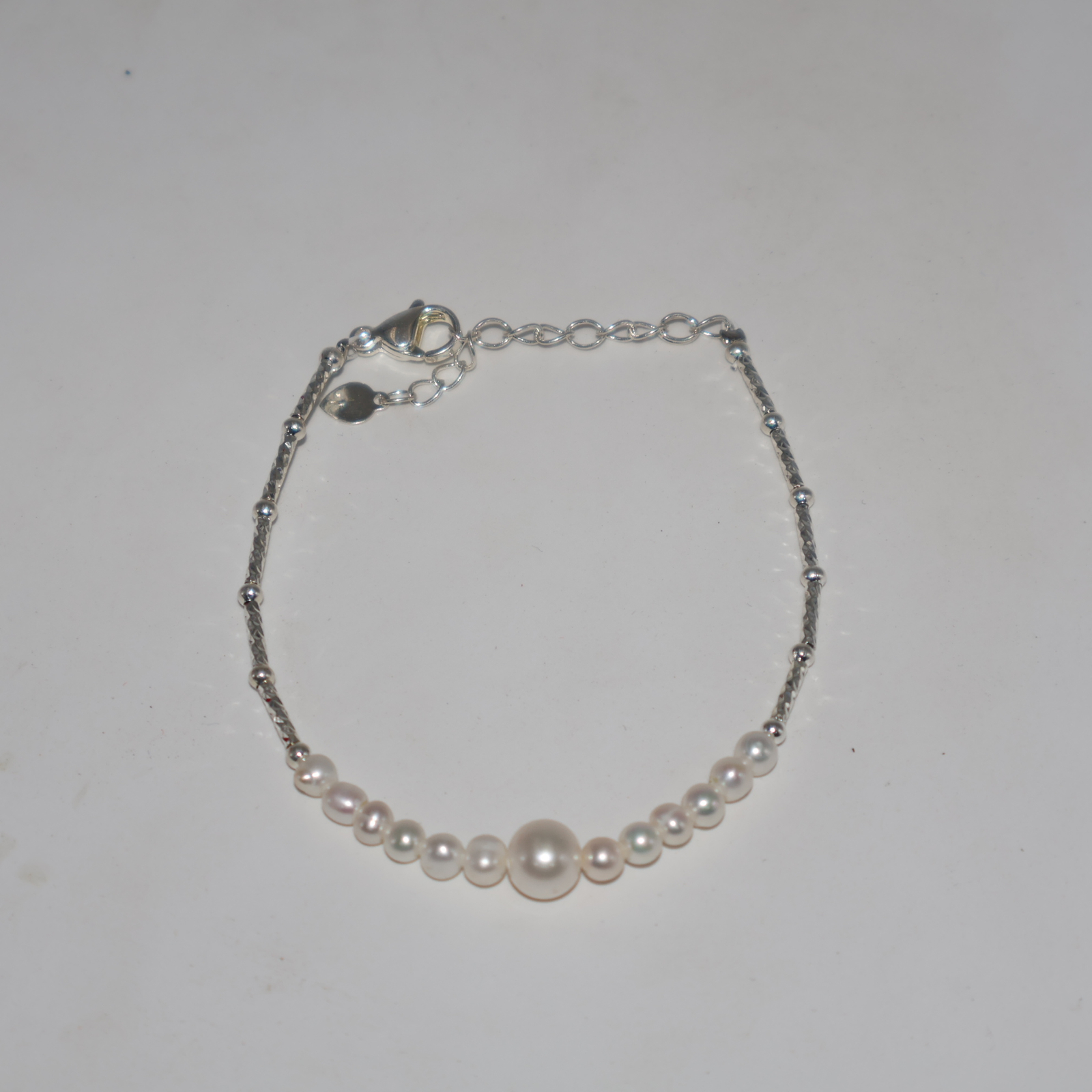 Classic Pearl Silver Beaded Bracelet - Image 4
