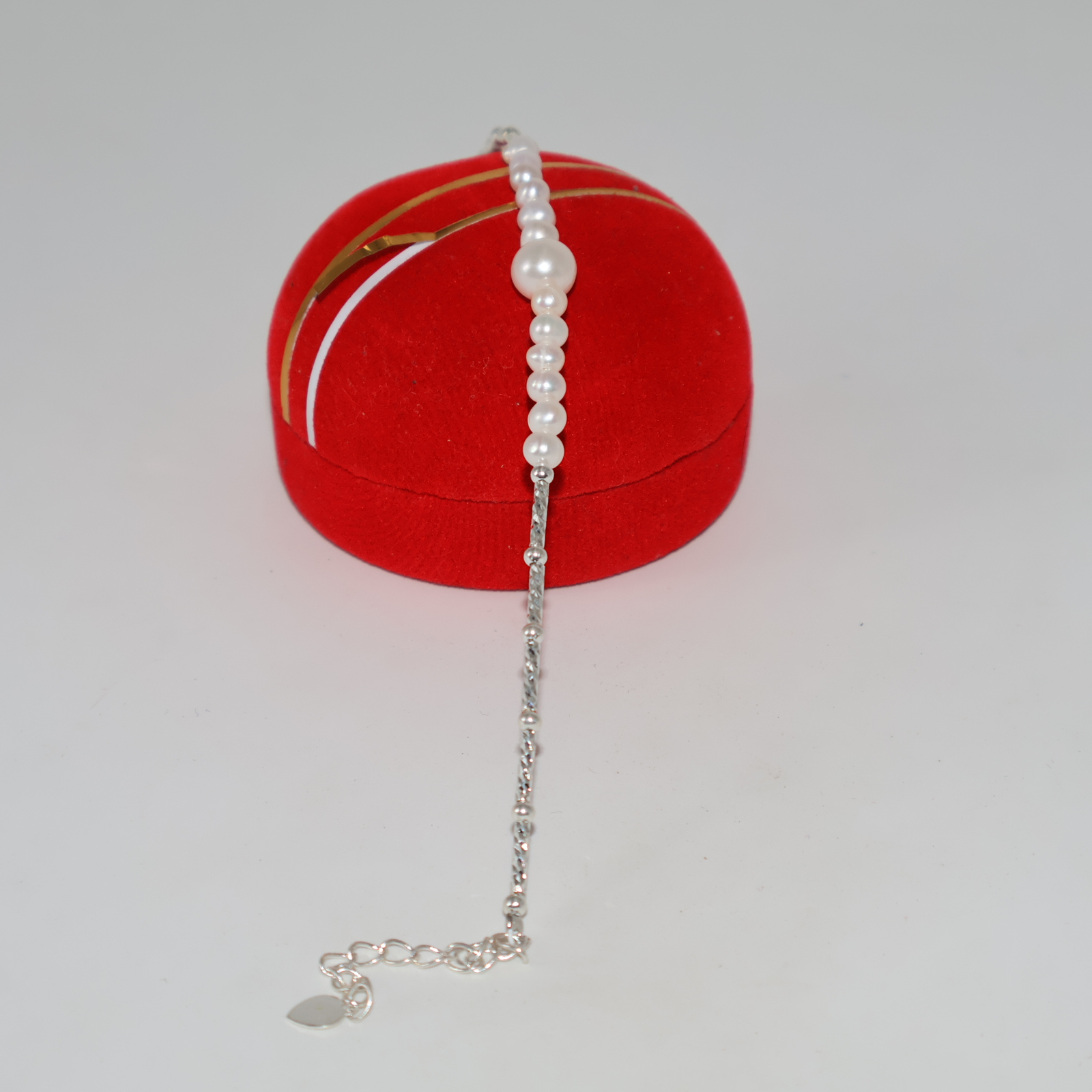 Classic Pearl Silver Beaded Bracelet - Image 3