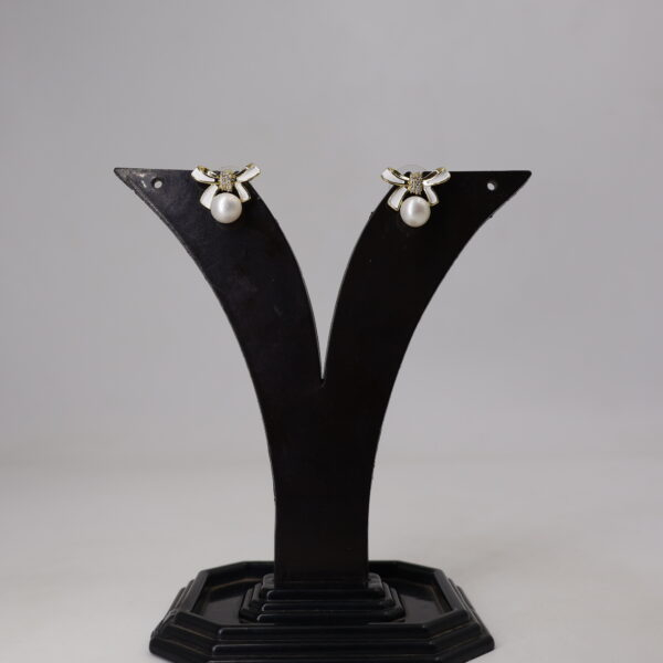 Alternative view of Elegant Bow Pearl Stud Earrings