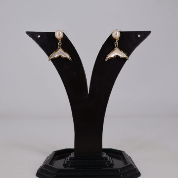 Alternative view of Elegant Pearl Drop Dangle Earrings Sets