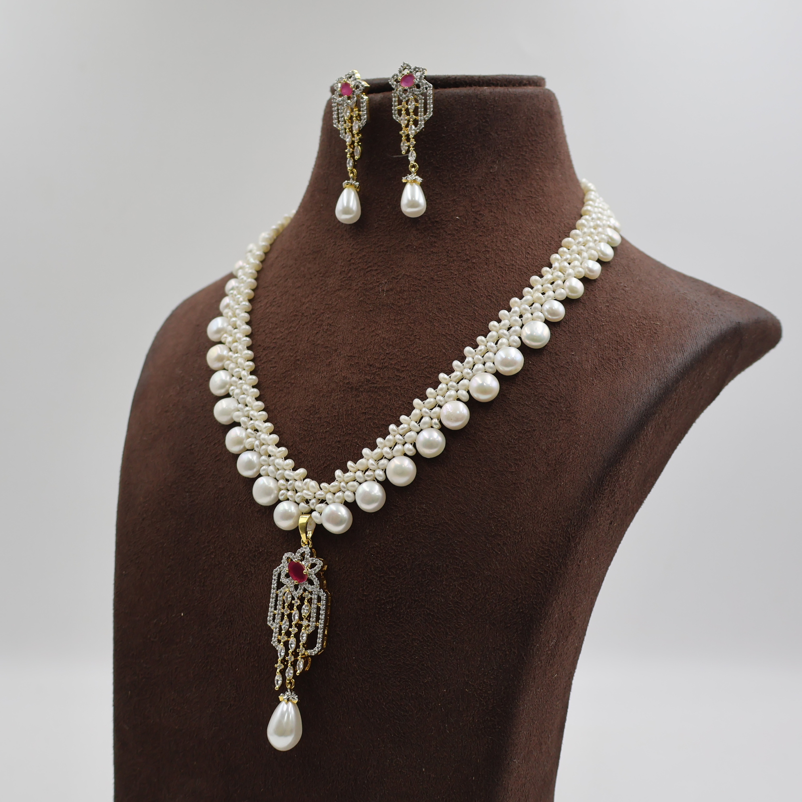 Vintage Ruby Pearl Necklace Bridal Set - Image 4