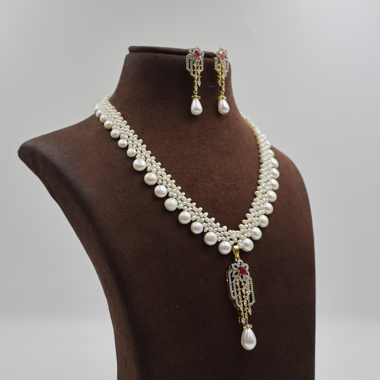 Vintage Ruby Pearl Necklace Bridal Set - Image 3