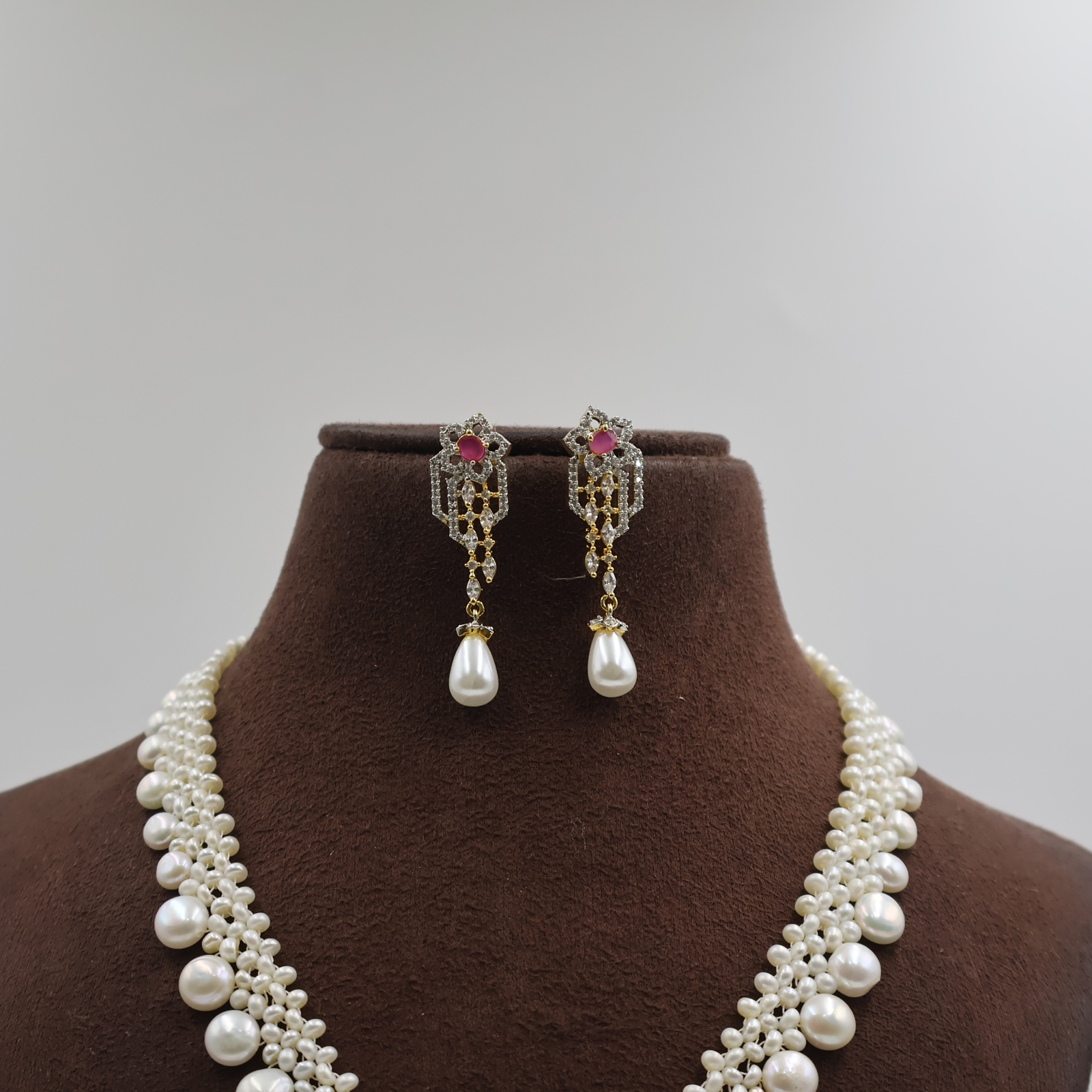 Vintage Ruby Pearl Necklace Bridal Set - Image 5