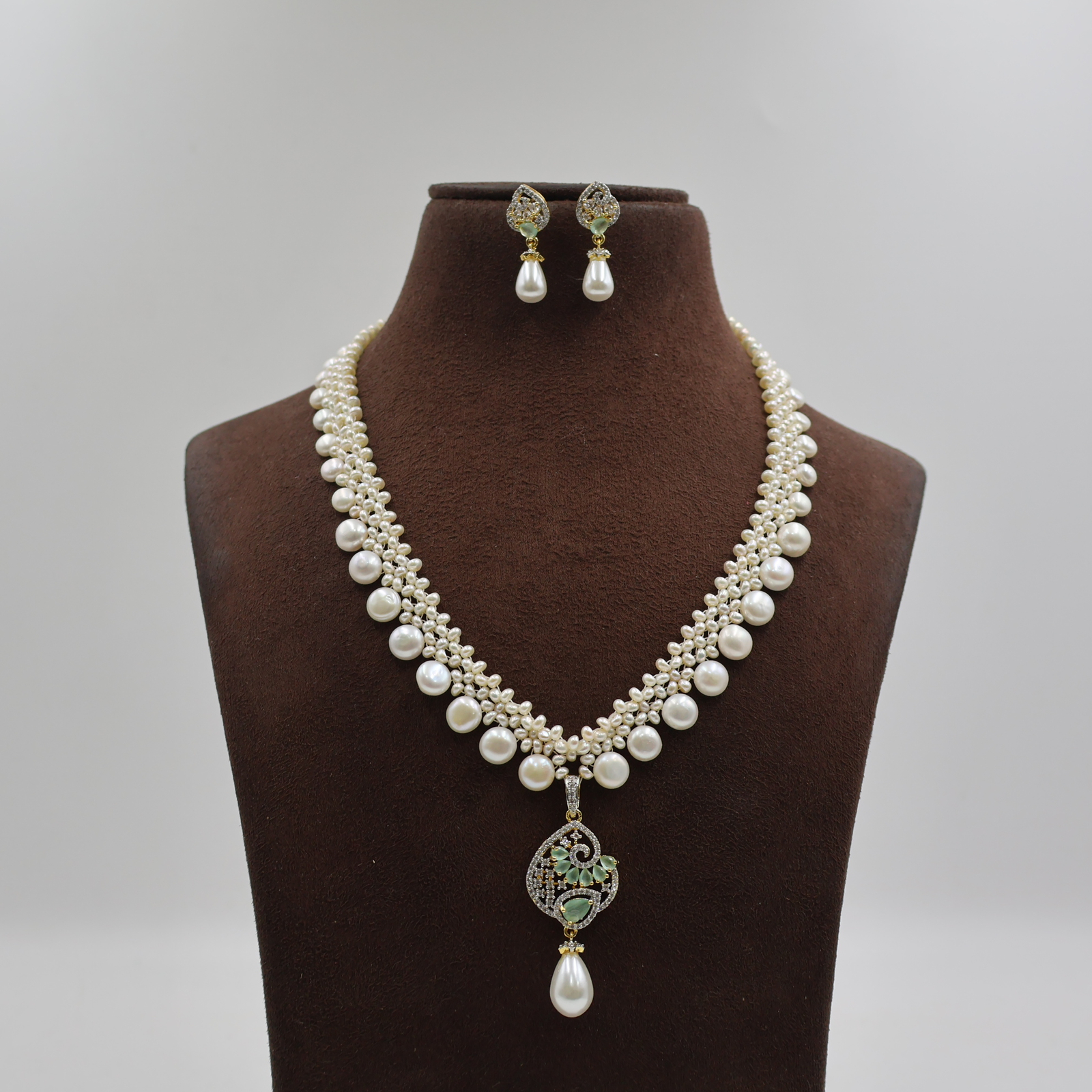 Mint Green Pearl Necklace Bridal Set - Image 2
