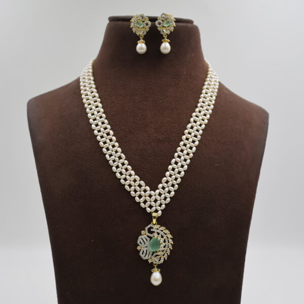 Alternative view of Triple Woven Pearl Necklace Set