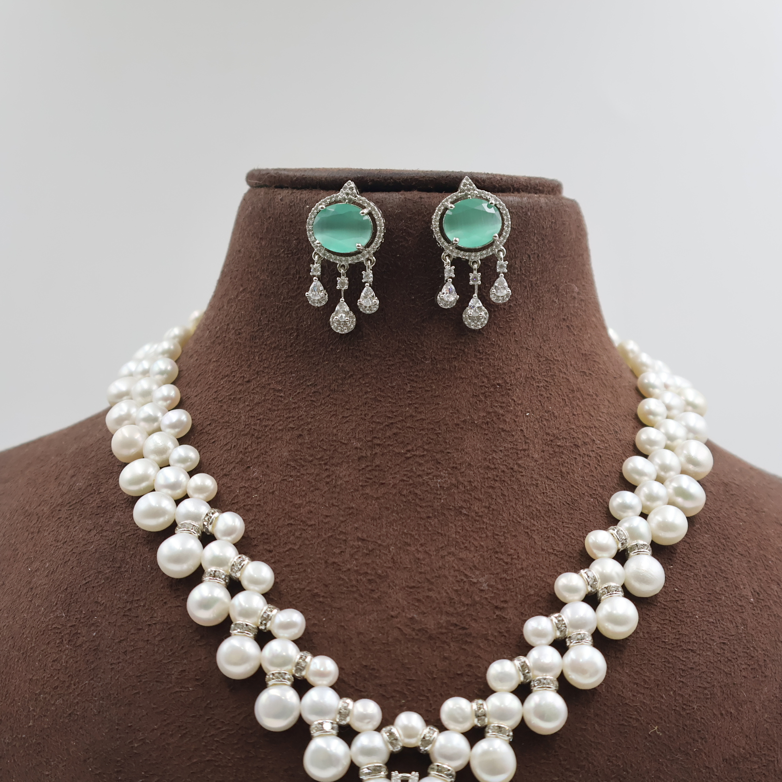 CZ Pendant Button Pearl Necklace - Image 4